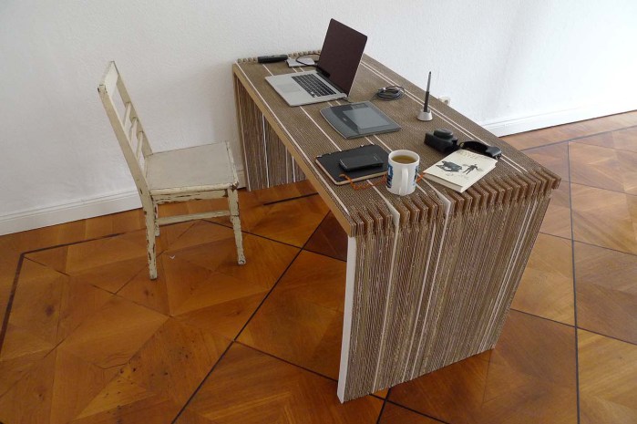 papertable_boriskajmak01